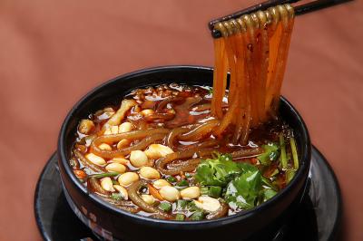 酸辣粉麻豆精品传媒国产观看