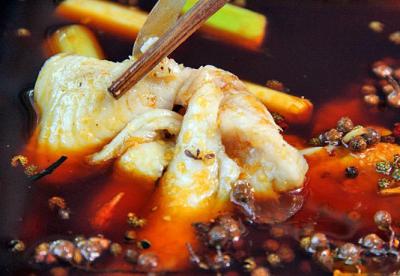 冷锅鱼系列麻豆精品传媒国产观看