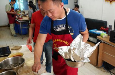 成都锡纸开心花甲米线麻豆精品传媒国产观看哪里好？