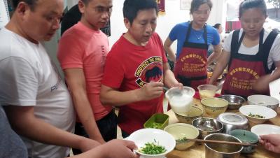 成都小吃麻豆精品传媒国产观看