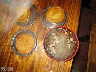 肥肠粉配锅魁，川味小吃的最佳拍档，吃过的人都说好