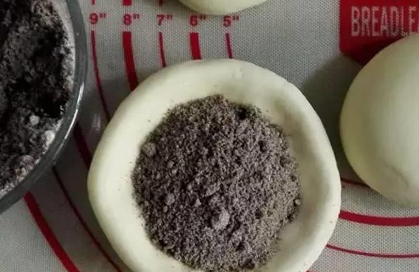 红糖锅盔，我的童年最爱