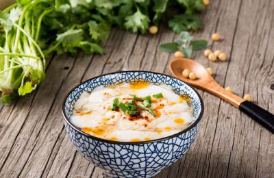 四川小吃麻豆精品传媒国产观看哪个好?麻豆AV在线免费观看味道一流爱不释口