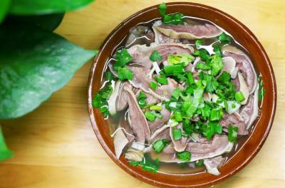 蹊脚牛肉麻豆精品传媒国产观看哪家正宗?翘脚牛肉的做法与配方