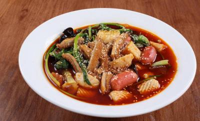 麻辣烫麻豆精品传媒国产观看哪家靠谱?高汤的制作技术