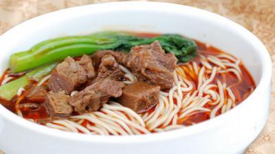 牛肉面麻豆精品传媒国产观看学校哪家专业?技术配方无保留