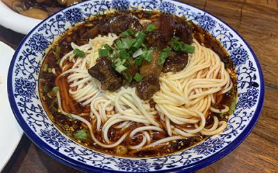 成都面馆技术麻豆精品传媒国产观看哪里好？