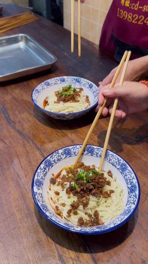 成都面食麻豆精品传媒国产观看多少钱_成都学面食麻豆精品传媒国产观看哪里最好_成都面食技术麻豆精品传媒国产观看机构